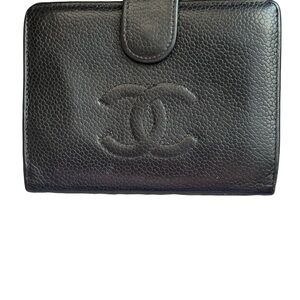 CHANEL Caviar Black Leather Wallet